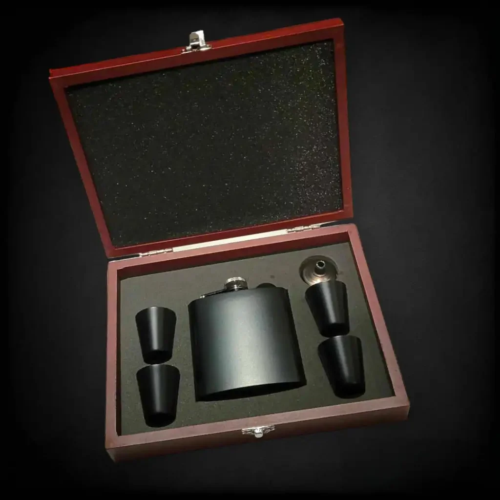 Calgary Engraved Flask Set